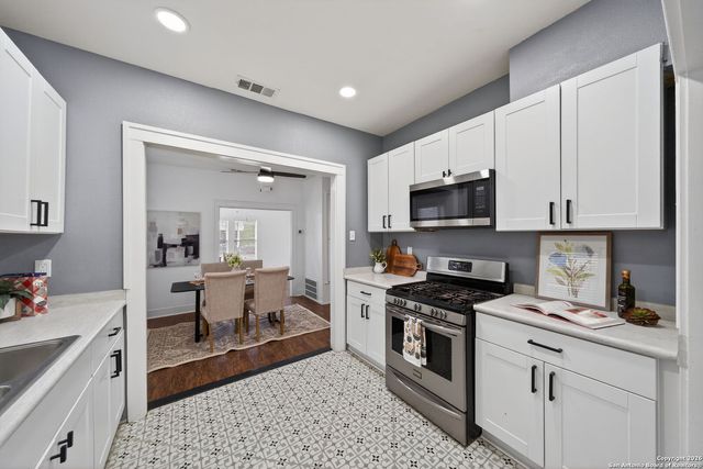 306 Walton Ave, San Antonio, TX 78225