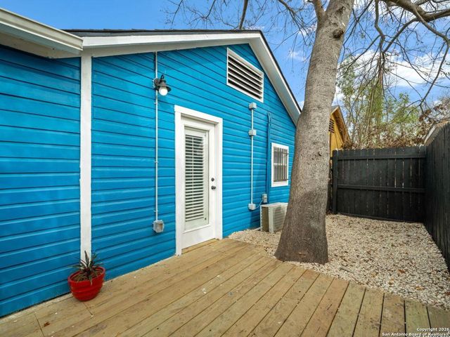 306 Walton Ave, San Antonio, TX 78225