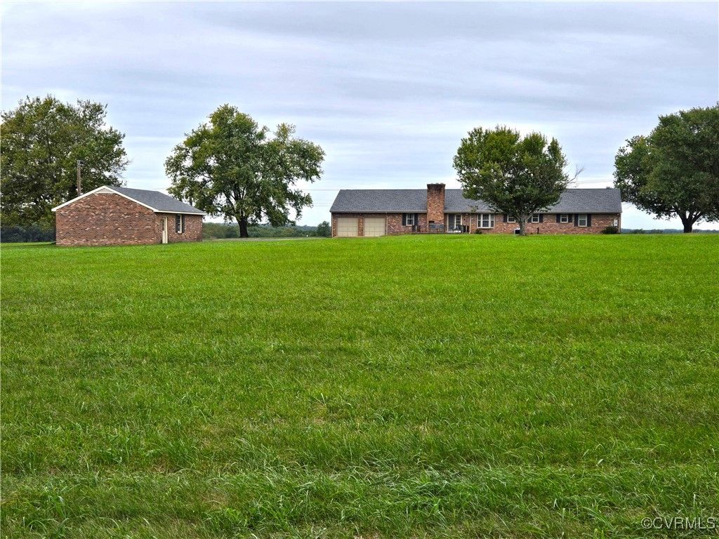 3049 Farmville Road, Farmville, VA 23901