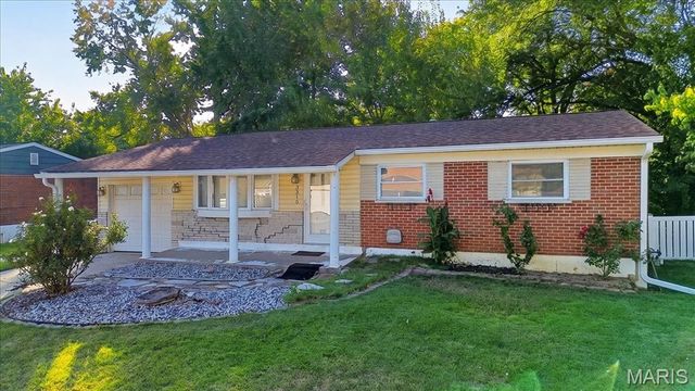 3315 Joyce Drive, St Charles, MO 63301