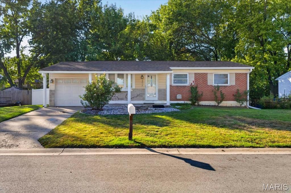 3315 Joyce Drive, St Charles, MO 63301