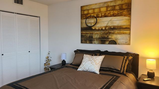 2500 Parkview Drive 802, Hallandale Beach, FL 33009