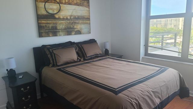 2500 Parkview Drive 802, Hallandale Beach, FL 33009