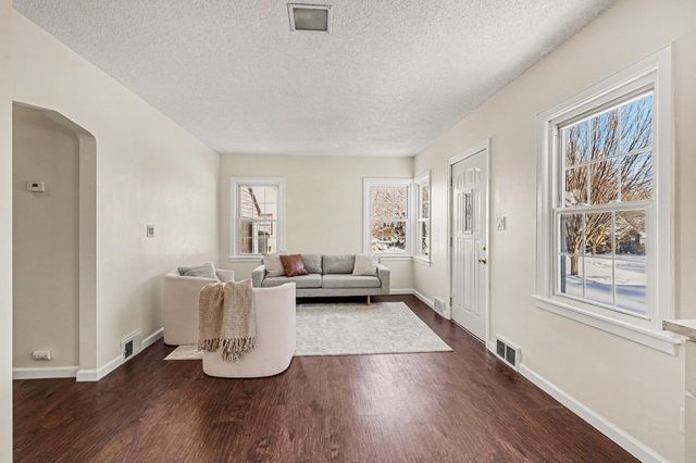 3259 Drew Avenue N, Robbinsdale, MN 55422