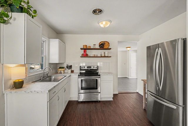 3259 Drew Avenue N, Robbinsdale, MN 55422