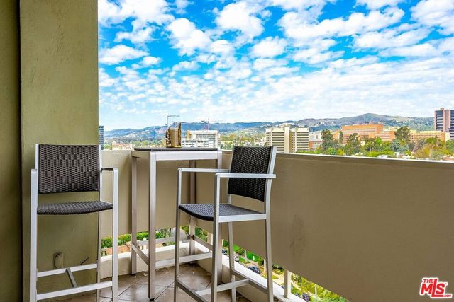 10701 Wilshire 1206, Los Angeles, CA 90024