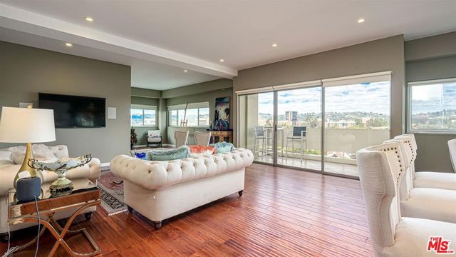 10701 Wilshire 1206, Los Angeles, CA 90024