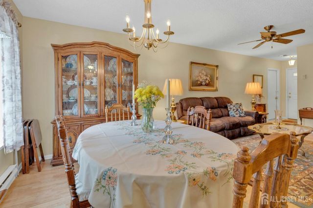 120 Ironwood Plaza B, Monroe, NJ 08831