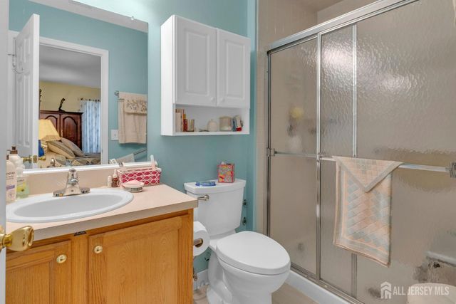 120 Ironwood Plaza B, Monroe, NJ 08831