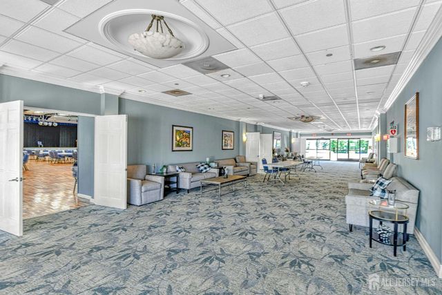 120 Ironwood Plaza B, Monroe, NJ 08831