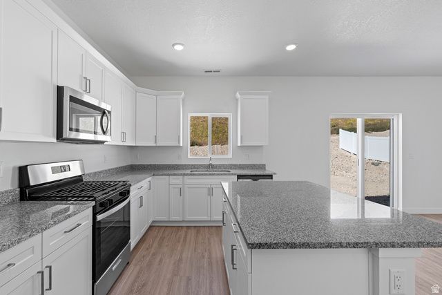 7192 OQUIRRH RANCH PKWY, Eagle Mountain, UT 84005