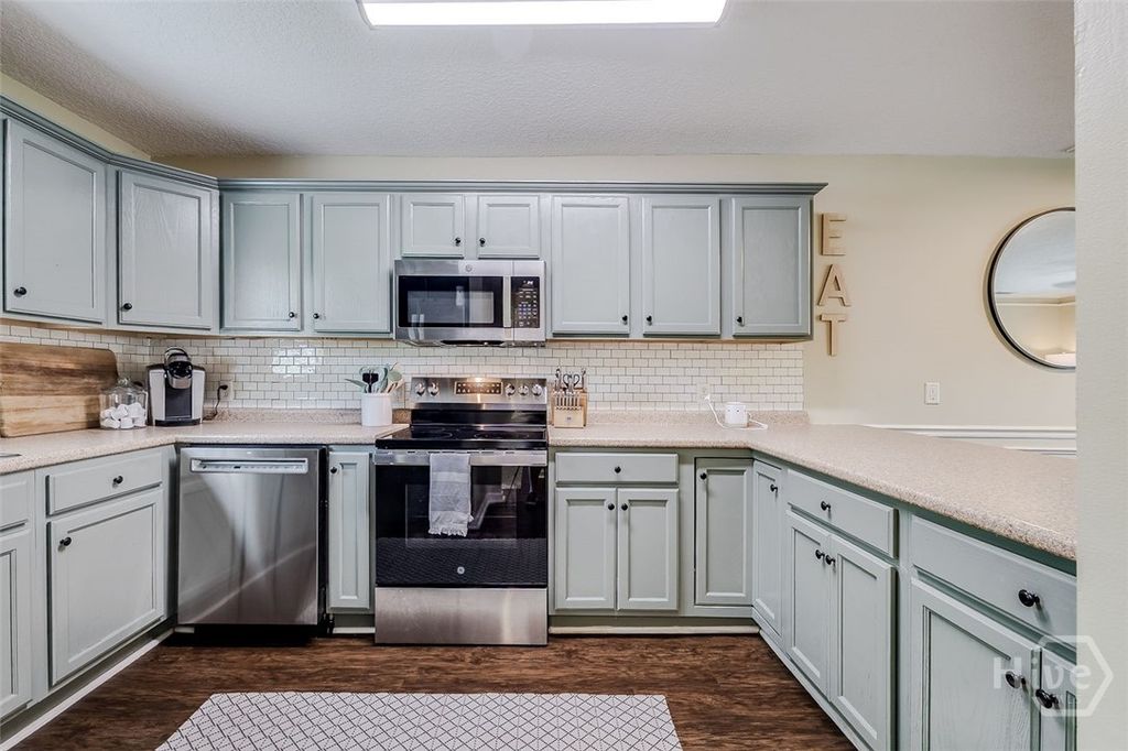 Image 5 of property listing at 508 Westminster Court, Rincon, GA 31326