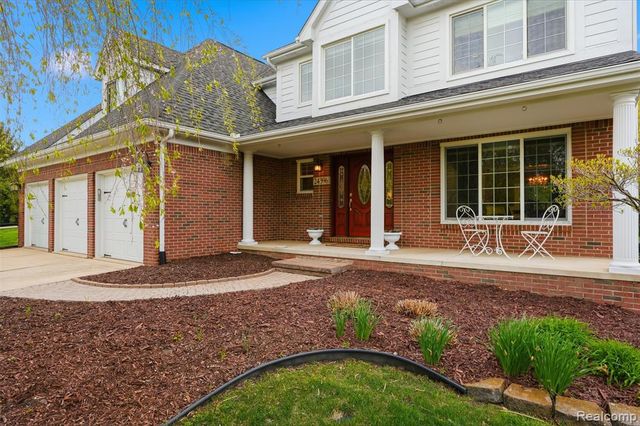 24396 Cavendish Avenue, Novi, MI 48375