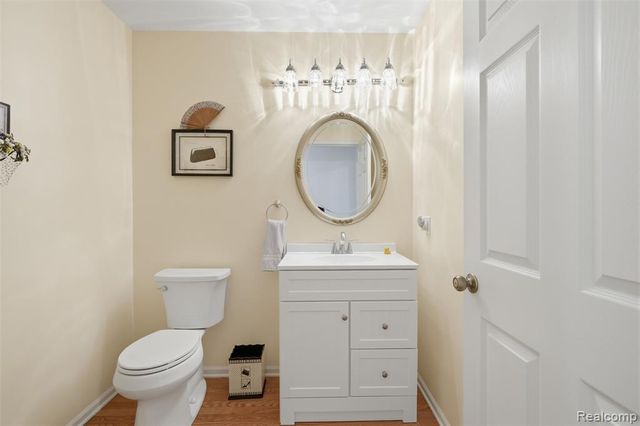 24396 Cavendish Avenue, Novi, MI 48375
