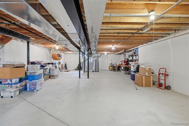 24396 Cavendish Avenue, Novi, MI 48375