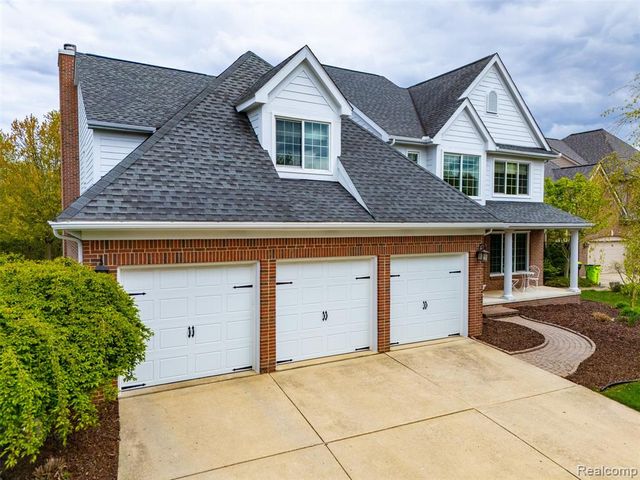 24396 Cavendish Avenue, Novi, MI 48375