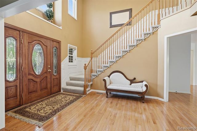24396 Cavendish Avenue, Novi, MI 48375