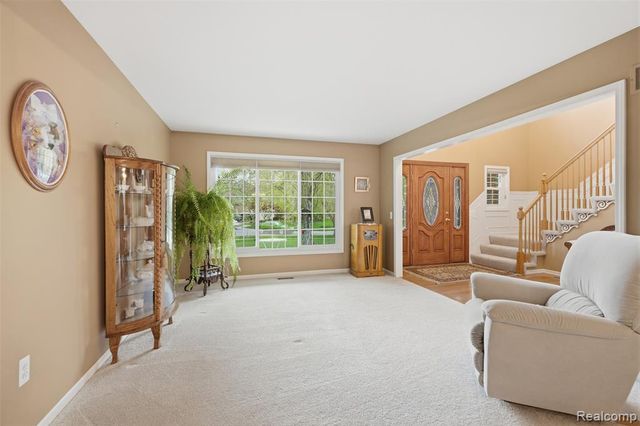 24396 Cavendish Avenue, Novi, MI 48375