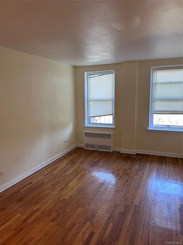 84-50 169 Jamaica 416, Jamaica Hills, NY 11432