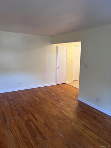 84-50 169 Jamaica 416, Jamaica Hills, NY 11432