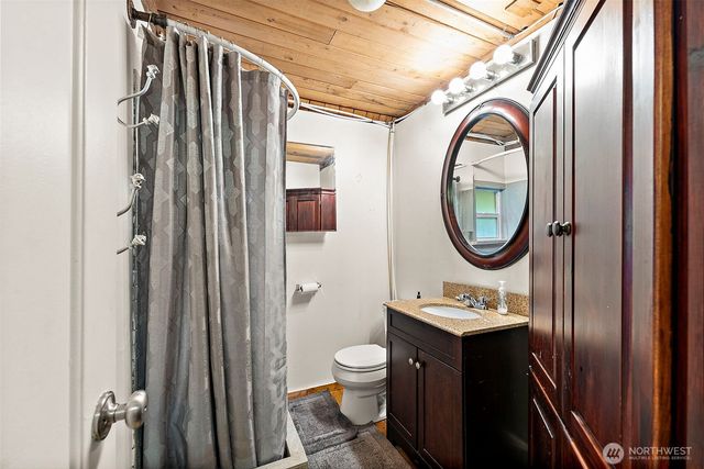 270 Skate Creek Road N, Ashford, WA 98304