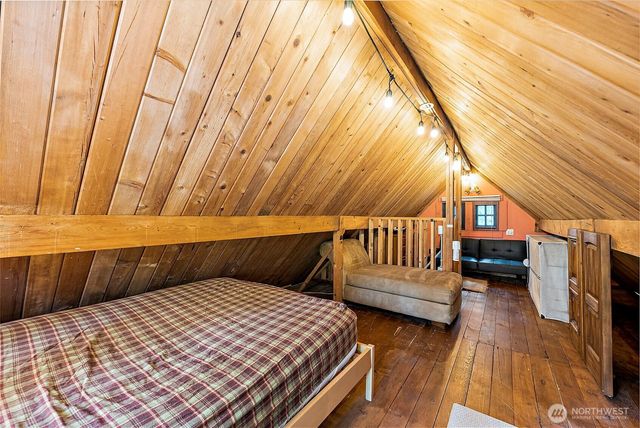 270 Skate Creek Road N, Ashford, WA 98304