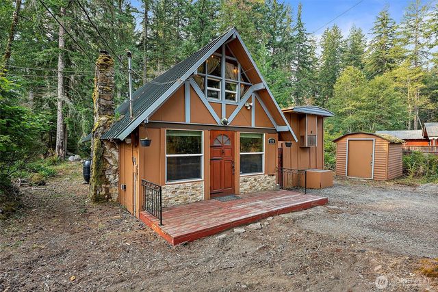 270 Skate Creek Road N, Ashford, WA 98304