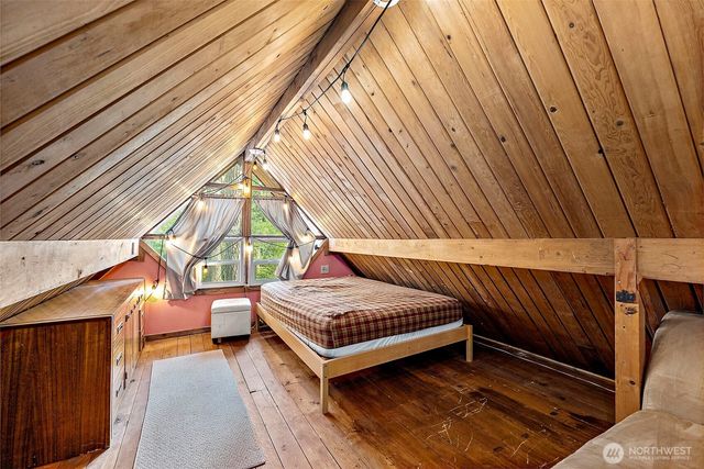 270 Skate Creek Road N, Ashford, WA 98304