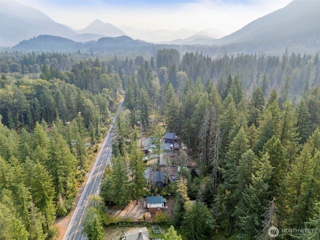 270 Skate Creek Road N, Ashford, WA 98304