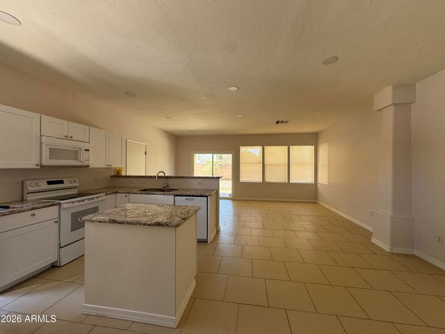 1309 S 121st Lane, Avondale, AZ 85323