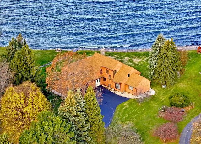 2609 Lake Road, Ontario, NY 14519