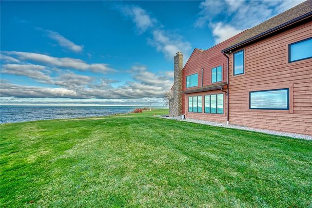 2609 Lake Road, Ontario, NY 14519