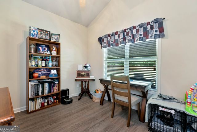 1424 Silvergate Way, Winder, GA 30680