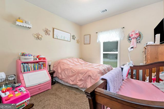 1424 Silvergate Way, Winder, GA 30680