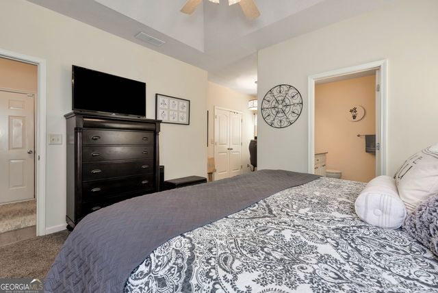 1424 Silvergate Way, Winder, GA 30680