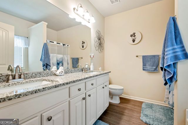 1424 Silvergate Way, Winder, GA 30680
