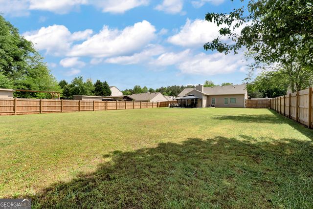 1424 Silvergate Way, Winder, GA 30680