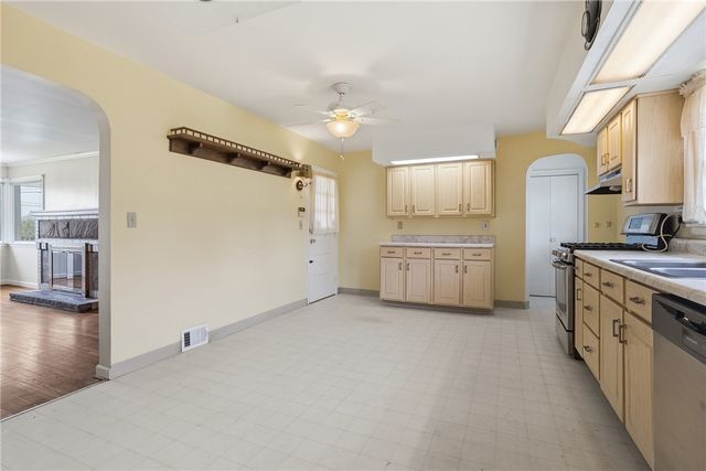 2198 Ridge Road, Monaca, PA 15061