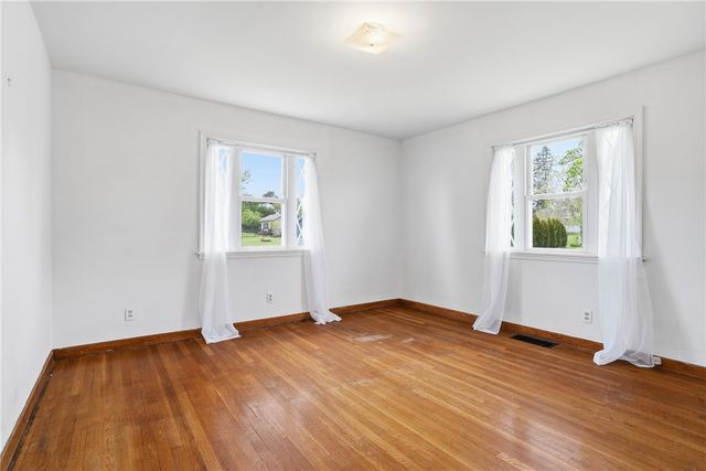 2198 Ridge Road, Monaca, PA 15061