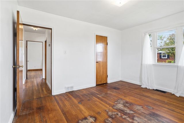 2198 Ridge Road, Monaca, PA 15061