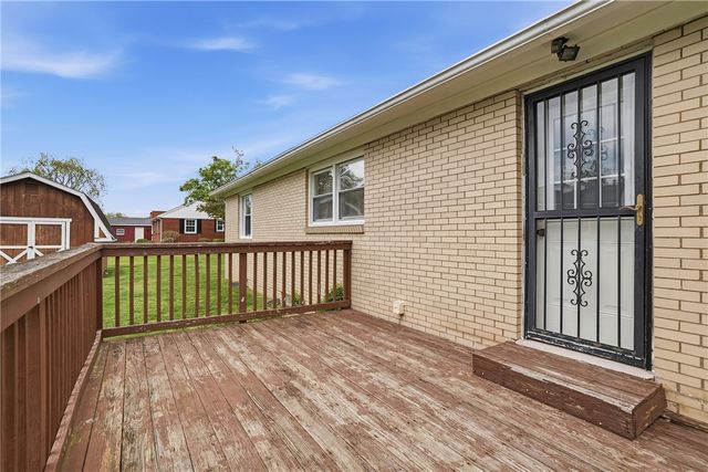 2198 Ridge Road, Monaca, PA 15061