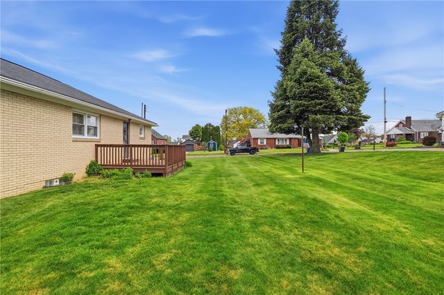 2198 Ridge Road, Monaca, PA 15061