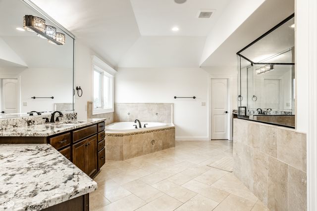 3272 Homestretch Drive, Carmel, IN 46032