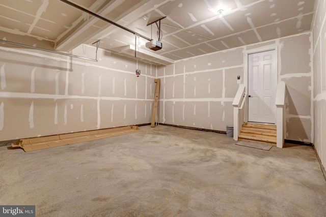 35602 PINE NEEDLE LN, Locust Grove, VA 22508
