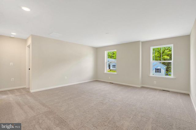35602 PINE NEEDLE LN, Locust Grove, VA 22508