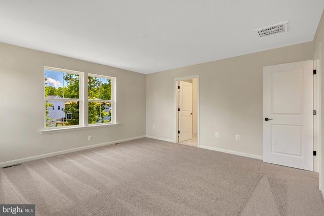 35602 PINE NEEDLE LN, Locust Grove, VA 22508