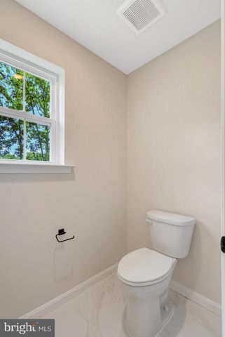 35602 PINE NEEDLE LN, Locust Grove, VA 22508