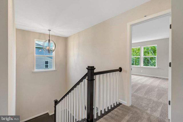 35602 PINE NEEDLE LN, Locust Grove, VA 22508