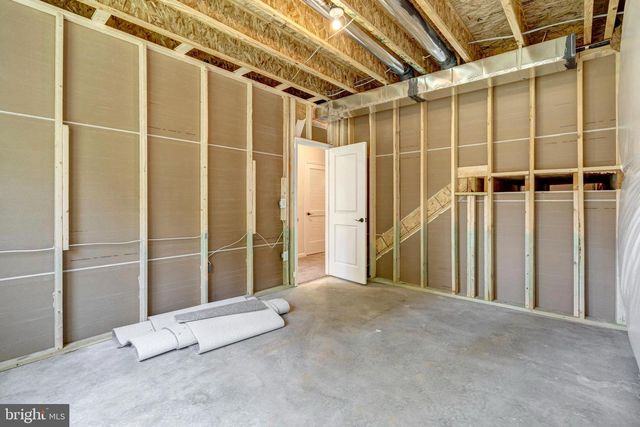 35602 PINE NEEDLE LN, Locust Grove, VA 22508