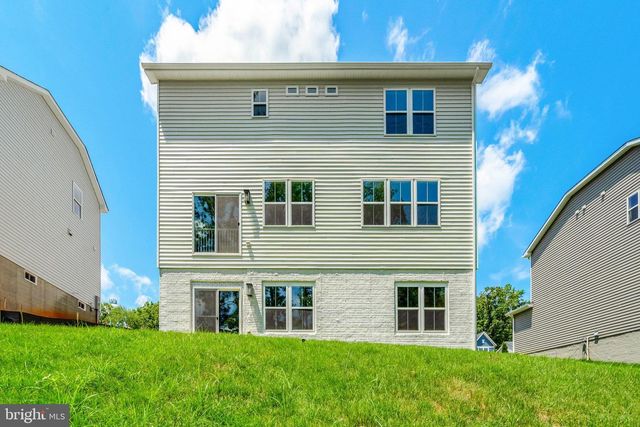 35602 PINE NEEDLE LN, Locust Grove, VA 22508
